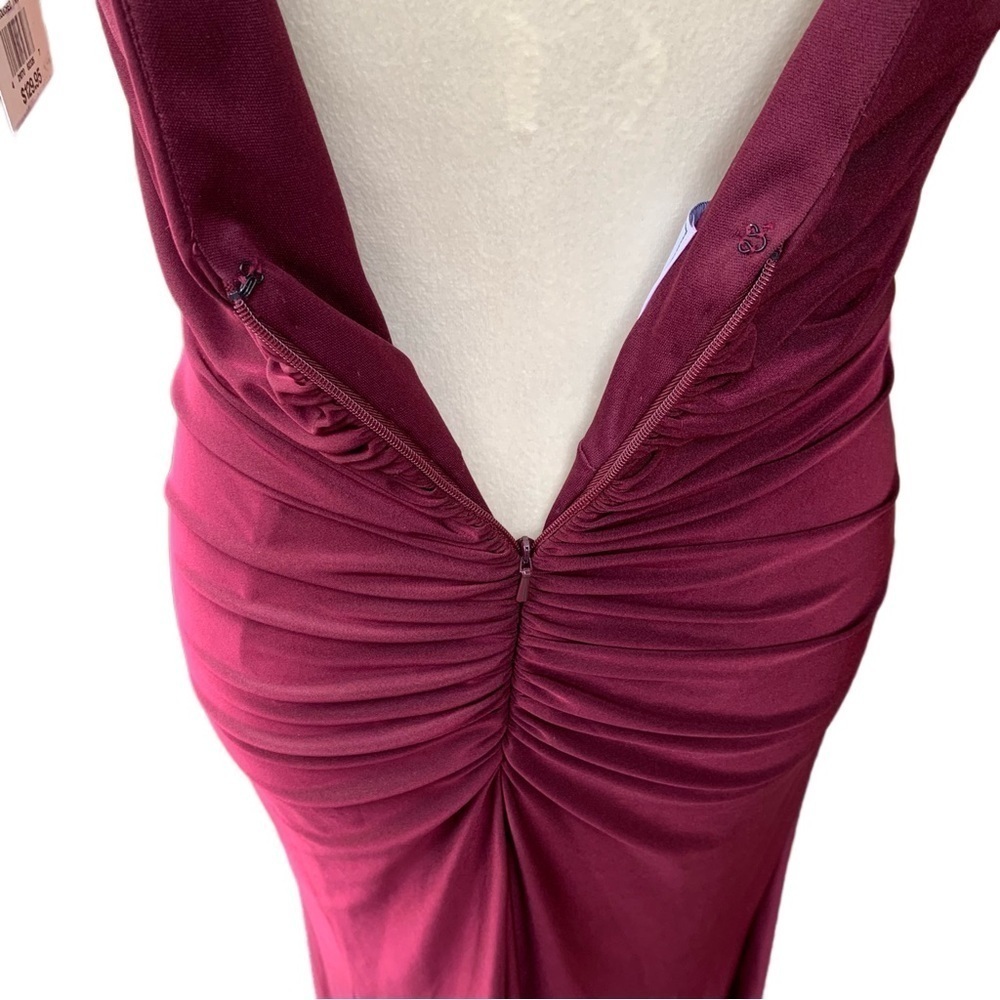 DB STUDIO Ruched Jersey V-neck Sheath Dress in Wine Red Size 6 Bridesmaid Formal - Picture 7 of 13